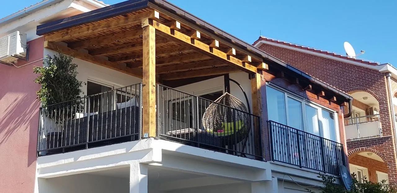 Luxurious Three Bedrooms Apartment With Two Terraces Kastela Croatia