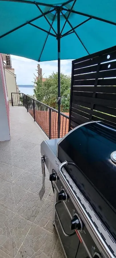 Luxurious Three Bedrooms Apartment With Two Terraces Kastela